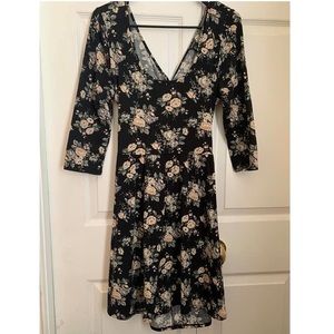 ★ forever 21 floral scoop neck dress ★